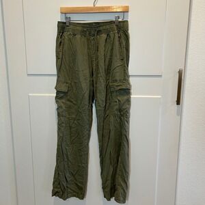 Social Standard by Sanctuary Women's Olive Green Cargo Pants Size M Medium